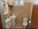 Apartmani Matko - 3 Bedrooms Apartment: A2(6) Mirca - Otok Brač   - Apartman - A2(6): kupaonica s toaletom