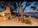 Kuća za odmor Periska - on the beach : H(4+1) Mirca - Otok Brač  - Hrvatska - komin