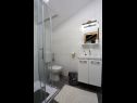 Apartmani Aldica - 300 m from sea: A1(6) Supetar - Otok Brač   - Apartman - A1(6): kupaonica s toaletom