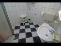 Apartmani Bela2 - great location A1 B1(4), A2 C1(4), A3 D1(4+1) Mastrinka - Otok Čiovo   - Apartman - A3 D1(4+1): kupaonica s toaletom