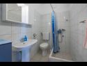 Apartmani Perka - peaceful and quiet: A2(2+2) Vrboska - Otok Hvar   - Apartman - A2(2+2): kupaonica s toaletom