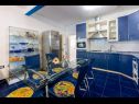 Apartmani Mila - in blue: A1(4+2), A2(5+1), A3(4+2) Banjole - Istra   - Apartman - A2(5+1): kuhinja i blagovaonica