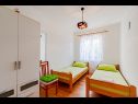Apartmani Mir - perfect location & cosy: A1(4+2), A2(2+1), SA3(2), SA4(2) Korčula - Otok Korčula   - Apartman - A1(4+2): spavaća soba