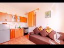 Apartmani Mir - perfect location & cosy: A1(4+2), A2(2+1), SA3(2), SA4(2) Korčula - Otok Korčula   - Apartman - A2(2+1): kuhinja