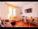 Apartmani Mir - perfect location & cosy: A1(4+2), A2(2+1), SA3(2), SA4(2) Korčula - Otok Korčula   - Apartman - A2(2+1): dnevni boravak