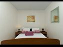 Apartmani Dijana - 20m from the sea A1 Antica(4+1), A2 Diana(2+1), A3 Mirela(2+1) Prigradica - Otok Korčula   - Apartman - A3 Mirela(2+1): spavaća soba
