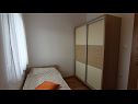 Apartmani Ema A1(4), A2(4) Malinska - Otok Krk   - Apartman - A2(4): spavaća soba