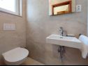 Apartmani Fab - spacious terrace: A1(5+1) Punat - Otok Krk   - Apartman - A1(5+1): toalet