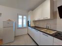 Apartmani Fab - spacious terrace: A1(5+1) Punat - Otok Krk   - Apartman - A1(5+1): kuhinja
