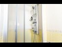 Apartmani Buza SA2(2) Vrbnik - Otok Krk   - Studio apartman - SA2(2): kupaonica s toaletom