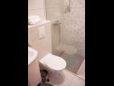 Apartmani Ante - seaview A1(5), SA2(3), SA3(2+1) Brela - Rivijera Makarska   - Apartman - A1(5): kupaonica s toaletom