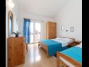 Apartmani Blue - 100 m from beach: A1(3+1) Igrane - Rivijera Makarska   - Apartman - A1(3+1): spavaća soba