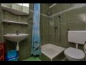 Apartmani Vlatko - affordable & cosy: SA1(4), SA2(2+2), SA3(2+2) Krvavica - Rivijera Makarska   - Studio apartman - SA2(2+2): kupaonica s toaletom
