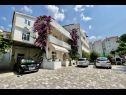 Apartmani Denis - great location & large terrace: A1(5) Makarska - Rivijera Makarska   - kuća