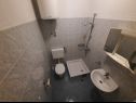 Apartmani Željko - spacious and affordable A1(6+2), SA2(2), SA3(2), SA4(2+1) Makarska - Rivijera Makarska   - Studio apartman - SA3(2): kupaonica s toaletom