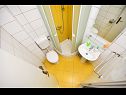 Apartmani Zrine - comfortable with a balcony: A1(2+2) Makarska - Rivijera Makarska   - Apartman - A1(2+2): kupaonica s toaletom