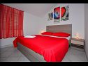 Apartmani Marijo - 300 m from beach: A1(4+1) Makarska - Rivijera Makarska   - Apartman - A1(4+1): spavaća soba