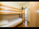 Apartmani Dolo - in centre: A1(5), A2(5) Makarska - Rivijera Makarska   - Apartman - A2(5): spavaća soba