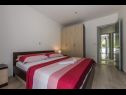 Apartmani Vese - quiet area: A1(4+2) Makarska - Rivijera Makarska   - Apartman - A1(4+2): spavaća soba