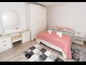 Apartmani Angel - nice garden: A1(4), SA(2) Makarska - Rivijera Makarska   - Apartman - A1(4): spavaća soba
