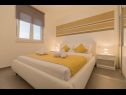 Apartmani Luxury - heated pool, sauna and gym: A1(2), A2(2), A3(4), A4(2), A5(4), A6(2) Makarska - Rivijera Makarska   - Apartman - A1(2): spavaća soba