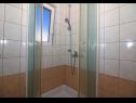 Apartmani Slađa - 150 m from beach: A1(4+1), A2(4+1) Jezera - Otok Murter   - Apartman - A2(4+1): kupaonica s toaletom
