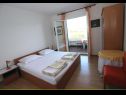 Apartmani Marica - 10m from sea: SA2(2), A3(2), SA5(2), SA6(2), SA7(2) Tisno - Otok Murter   - Studio apartman - SA2(2): spavaća soba
