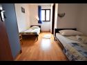 Apartmani Maja - peaceful and quiet location A1(4+1), A2(2+2) Dobropoljana - Otok Pašman   - Apartman - A1(4+1): spavaća soba