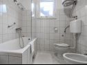 Apartmani Sugor - 70 m from sea : Plavi-SA2(2), A1(4), A3 Novi(2) Viganj - Poluotok Pelješac   - Apartman - A1(4): kupaonica s toaletom
