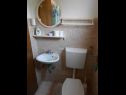 Apartmani Nadica - sea view: A1(2+1), A2(2+1), A4(4) Uvala Kanica (Rogoznica) - Rivijera Šibenik   - Apartman - A1(2+1): kupaonica s toaletom
