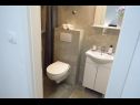Apartmani Ivo - free parking & BBQ: A1(6) Sinj - Rivijera Split   - Apartman - A1(6): kupaonica s toaletom