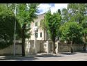 Apartmani Brane - great location & garden terrace: A1(6+1) Split - Rivijera Split   - kuća