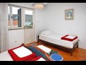 Apartmani Pero - 70m from the sea: A1(6), A2(2) Marina - Rivijera Trogir   - Apartman - A1(6): spavaća soba