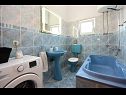 Apartmani Zeljko - with pool : A1(6) Marina - Rivijera Trogir   - Apartman - A1(6): kupaonica s toaletom