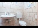 Kuća za odmor Rafaeli - with pool: H(8) Marina - Rivijera Trogir  - Hrvatska - H(8): kupaonica s toaletom