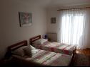 Apartmani Vesna - 40 m from pebble beach: A1(4+1), A2(4), A3(4+1) Seget Vranjica - Rivijera Trogir   - Apartman - A1(4+1): spavaća soba