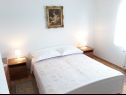 Apartmani Vesna - 40 m from pebble beach: A1(4+1), A2(4), A3(4+1) Seget Vranjica - Rivijera Trogir   - Apartman - A3(4+1): spavaća soba