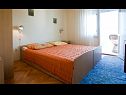 Apartmani Sanda - 10 M from the beach : A1(6+1), A2(6+1) Trogir - Rivijera Trogir   - Apartman - A1(6+1): spavaća soba