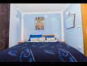 Apartmani Mare - near city center A1 (4+1), A2 (2+1), A3 (2+1) Trogir - Rivijera Trogir   - Apartman - A1 (4+1): spavaća soba