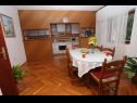Apartmani Mare - comfortable apartment : A1(5), A2(5) Trogir - Rivijera Trogir   - Apartman - A2(5): kuhinja i blagovaonica