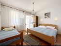 Apartmani Mihaela - sea view : A1(5+1), A2(4), SA3(2) Trogir - Rivijera Trogir   - Apartman - A1(5+1): spavaća soba