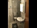 Apartmani Ante - perfect sea view: A1(2+2), A2(2+2) Vinišće - Rivijera Trogir   - Apartman - A2(2+2): kupaonica s toaletom