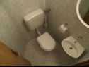 Apartmani Zlatko - 100m from the sea A1(4), A2(4), A3(4) Muline - Otok Ugljan   - Apartman - A1(4): toalet