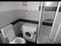 Apartmani Sora - 80 m from sea: A1(2+1), A2(4+2) Preko - Otok Ugljan   - Apartman - A2(4+2): kupaonica s toaletom