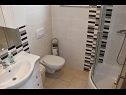 Apartmani Ivan C A1(4+1), A2(4+1), A4(4+1), A3(4+1) Bibinje - Rivijera Zadar   - Apartman - A2(4+1): kupaonica s toaletom