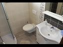 Apartmani Ivan C A1(4+1), A2(4+1), A4(4+1), A3(4+1) Bibinje - Rivijera Zadar   - Apartman - A3(4+1): kupaonica s toaletom