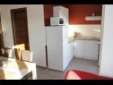 Apartmani Ivan C A1(4+1), A2(4+1), A4(4+1), A3(4+1) Bibinje - Rivijera Zadar   - Apartman - A2(4+1): kuhinja i blagovaonica