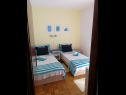 Apartmani Vlatkica - 10 m from beach: A1 Vlatkica(4), A2 Lea(4) Maslenica - Rivijera Zadar   - Apartman - A1 Vlatkica(4): spavaća soba