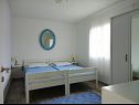 Apartmani Petar - 30 m from sandy beach: A1(6+1), A2(4), SA3(2) Nin - Rivijera Zadar   - Apartman - A2(4): spavaća soba