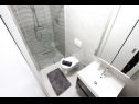 Apartmani Oasis A1(4+2), A2(2+2), A3(2+2) Nin - Rivijera Zadar   - Apartman - A1(4+2): kupaonica s toaletom